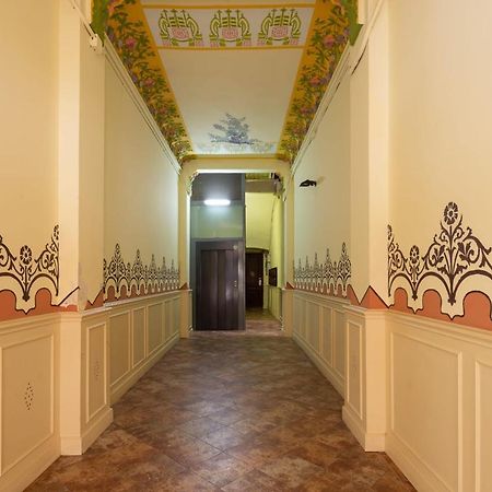 Casa Cosi - Patio 2 Apartment Barcelona Bagian luar foto